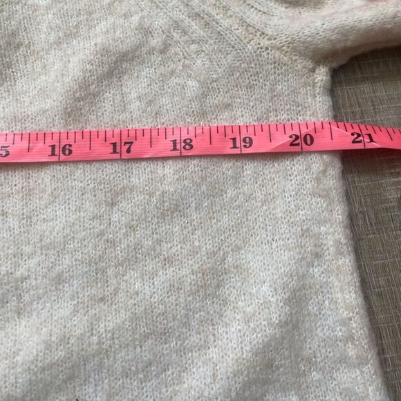 ASOS Vero Moda V-Neck Fuzzy Sweater Oatmeal Women’s Medium Preppy Classic Soft - Picture 10 of 10